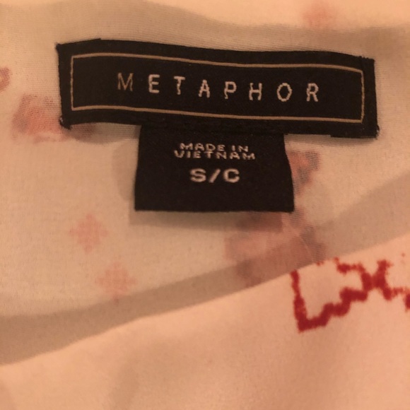 Dressy White Aztec Top - Picture 3 of 4